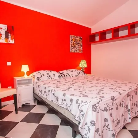 Ferienwohnung Fuer 8 Personen Ca 150 Qm In Porec, Istrien Istrische Riviera Apartment Porec